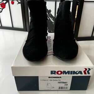 Like New In Box  Romika Waterproof Black Suede Ankle Boots Women’s Boots Size 39